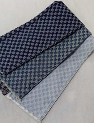खरीदें Beautiful pattern Heavy weight with full width 180cm /10x7 Denim fabric for jeans online manufacture